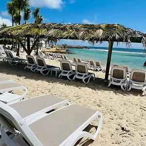 Appartement Joli T3 Avec Acces Piscine Et, Saint-Francois (Grande-Terre)